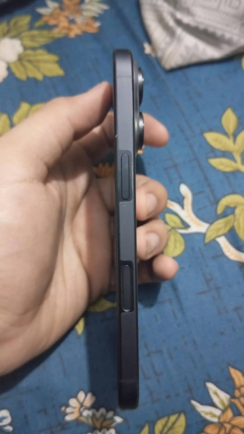 iphone 16pro jv 4