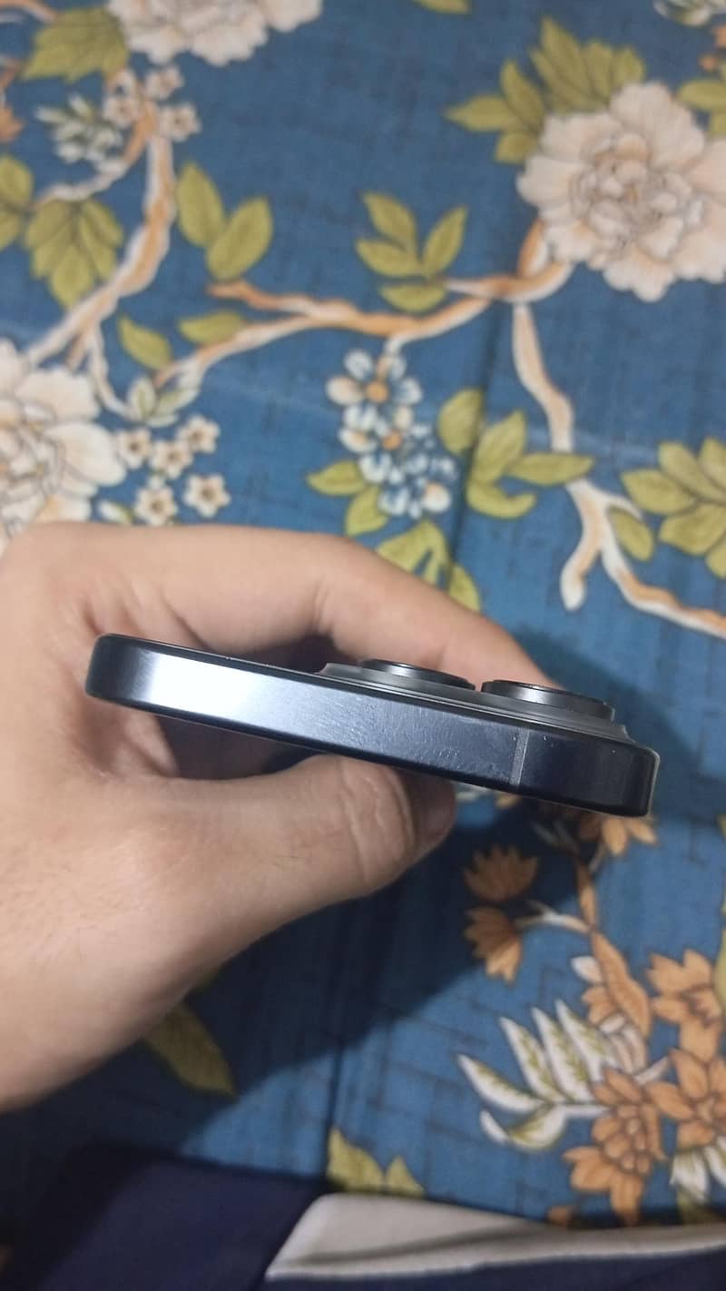 iphone 16pro jv 3