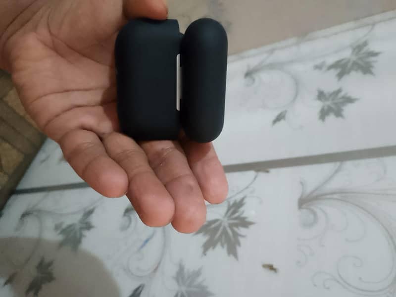Airbuds 8