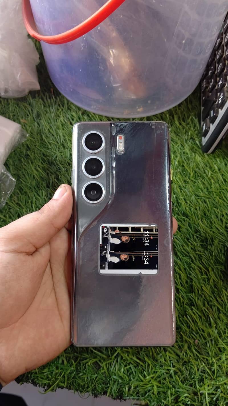 tecno camon 40 pro 7