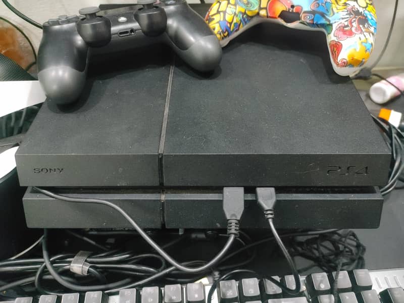 PS4 500GB jailbreak | two controller | VR bundle | Aim&Move controller 1