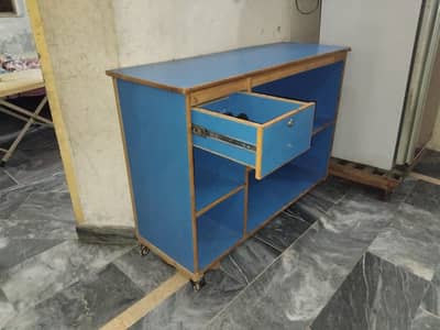 Shop counter