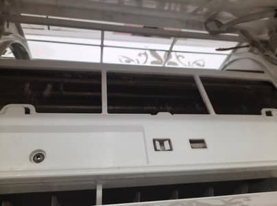 1.5 inverter ac new jesa  bikl ok ac hain  0312-1812018