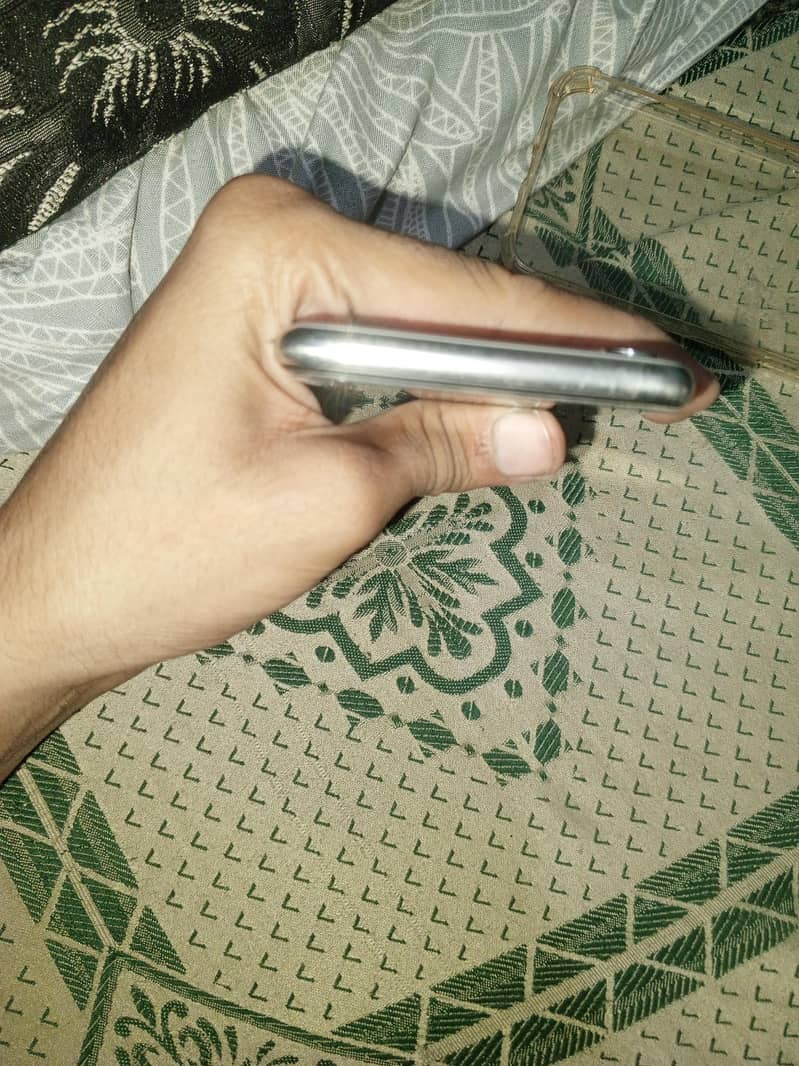 iphone x 4