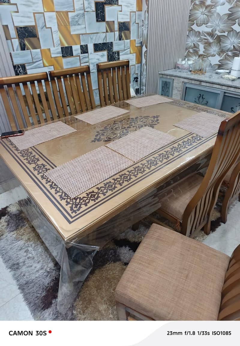 Dining Table 0