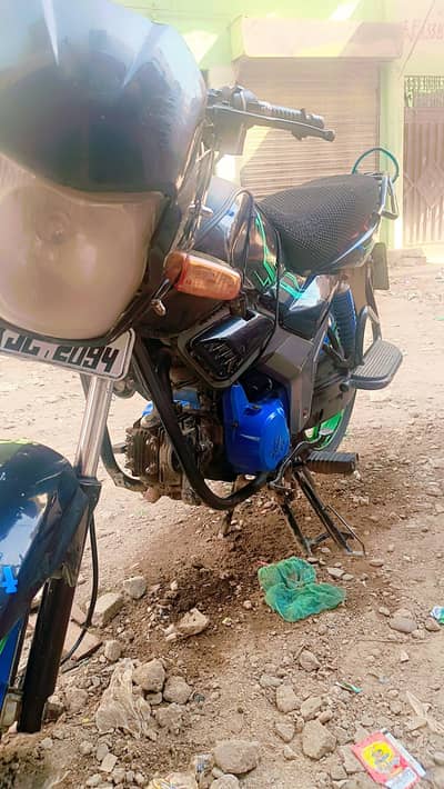 unfinqe 100 sport