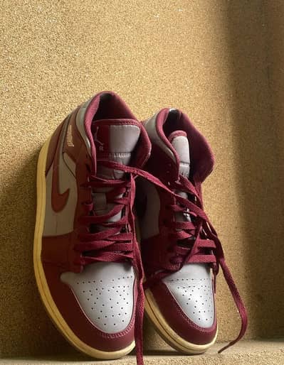 Nike Air Jordan 1 Mid Cherrywood Red Size Eur 42 Pk 7/7.5