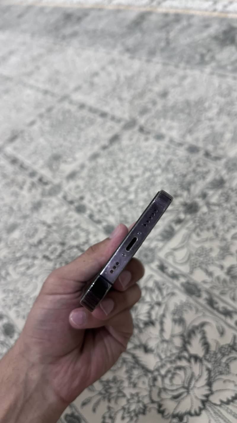 Iphone 14 pro 4