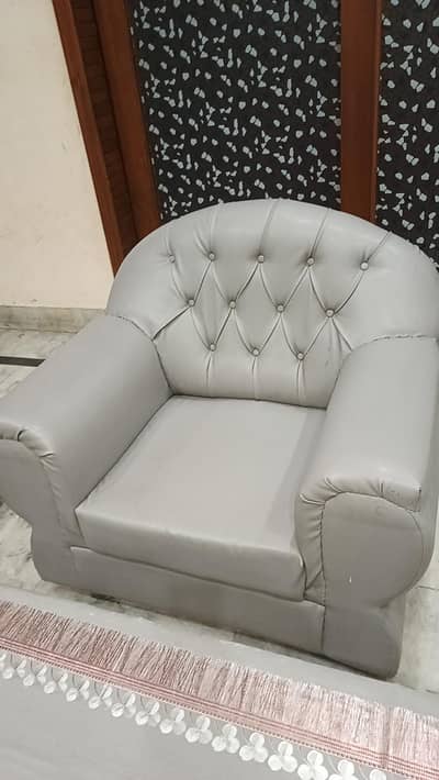 6 seater sofa set for urgent sale
