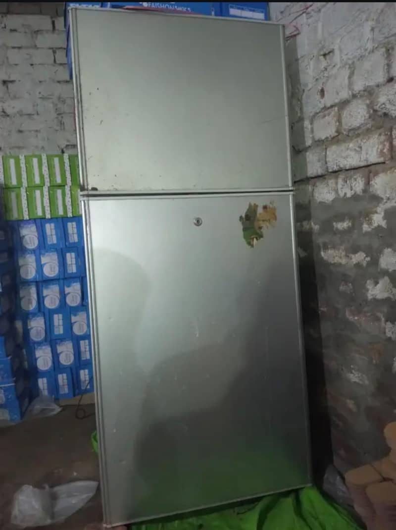 Waves Refrigerator 0