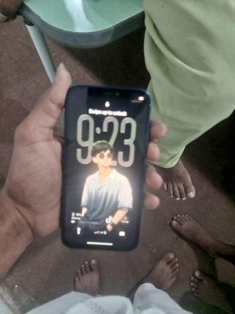 iPhone 12 3