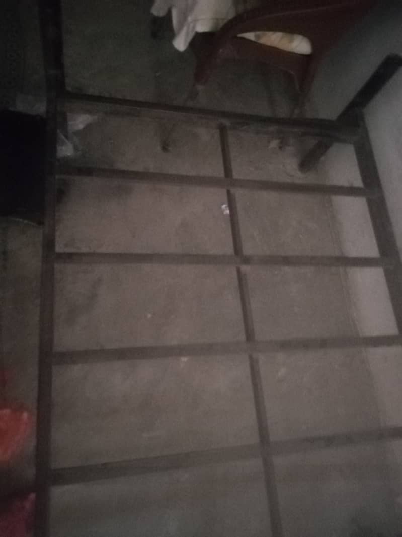 Iron bed 2