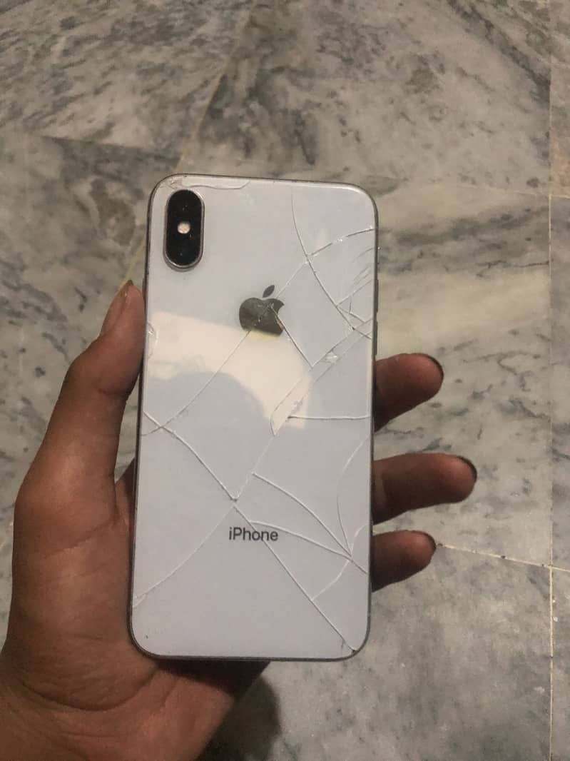 iPhone X 4