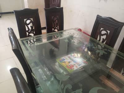 six seater glass dinning table