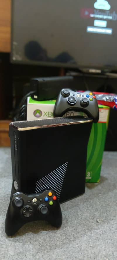 XBOX 360 series s with Box