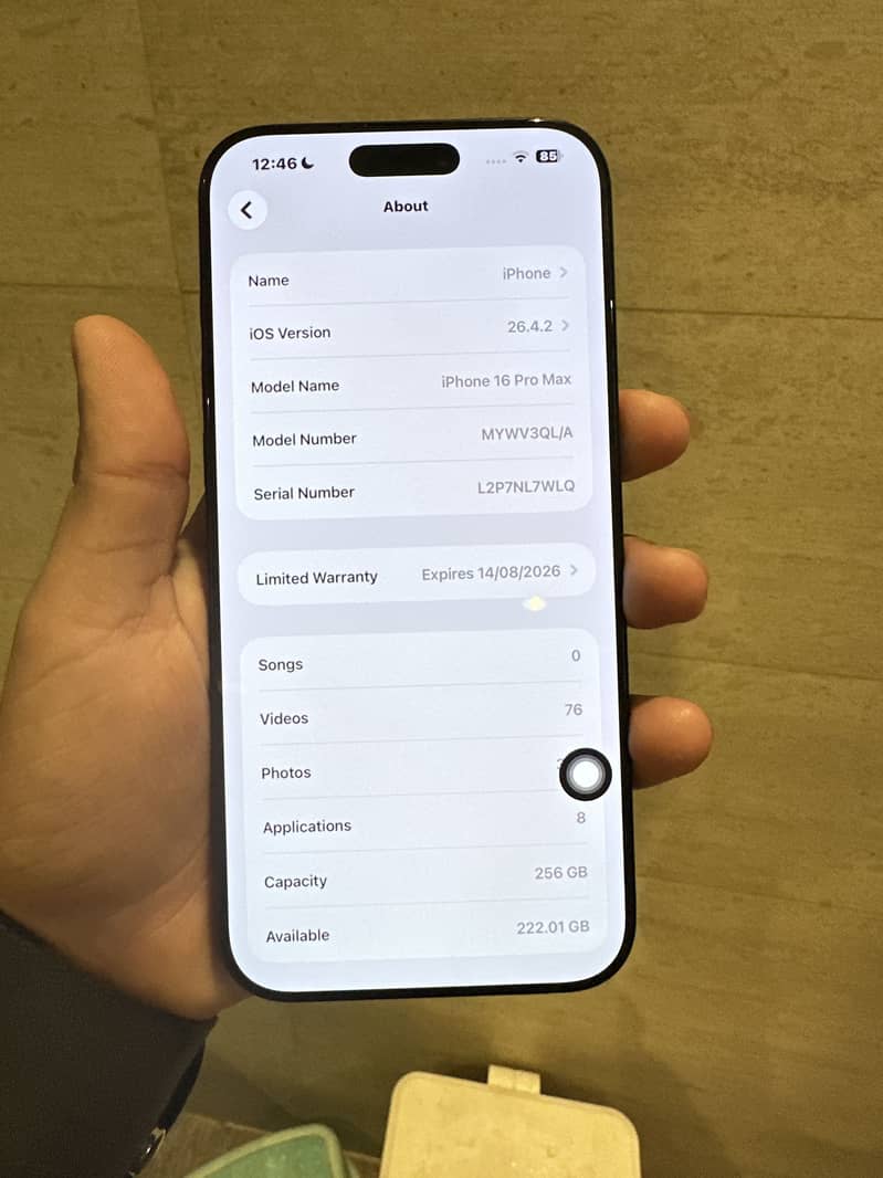 iPhone 16 pro max 8