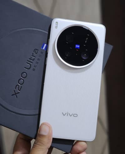 Vivo x200 Pro One Of The Top Camera Phone in World 