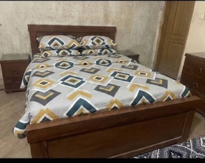 Bed set without mattres 0
