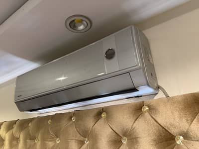 Gree 2 Ton AC Non-Invertor