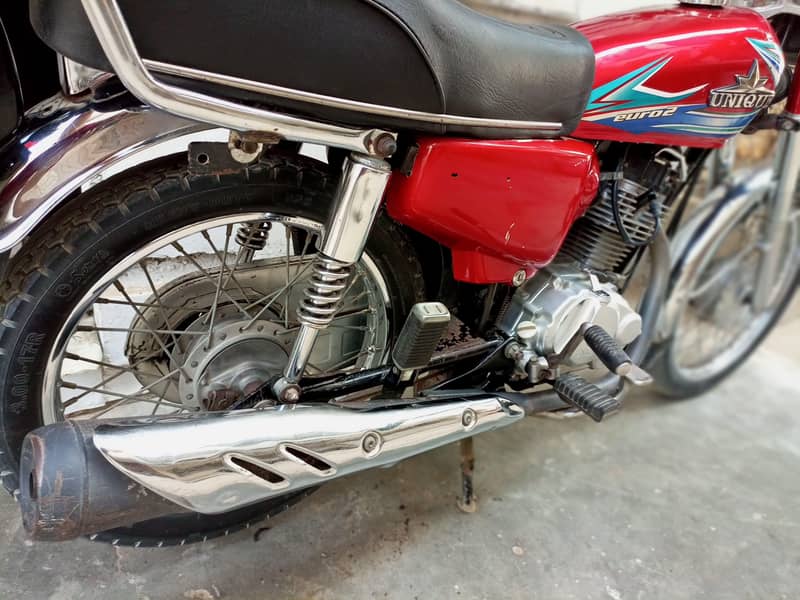 unique 125 3