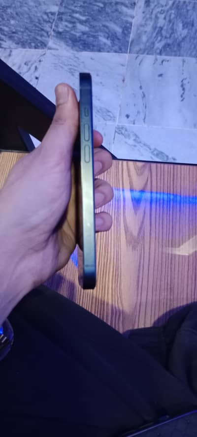 i phone 14 non pta, LLA