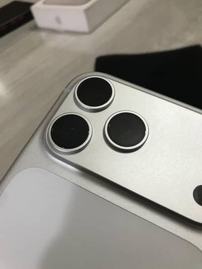 iphone 17 pro max Jv Like new