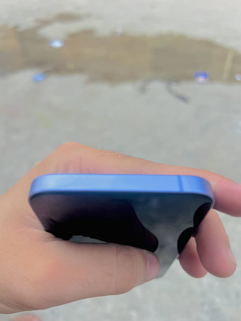 Iphone 12 4