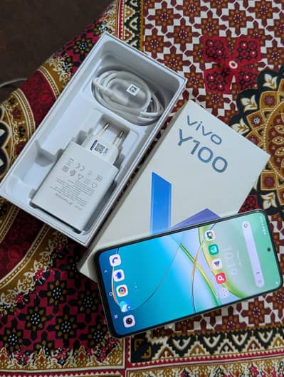 Vivo Y100 256 gb complete box saman complete