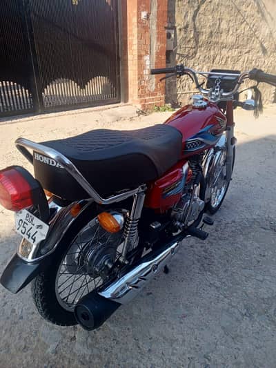 honda 125 23/24 pristine condition low mileage