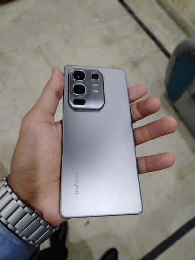infinix not 50 10/10 8+8 256 GB  total pack  just like new