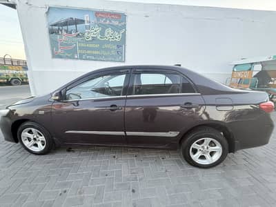 Toyota corolla Gli 2013
