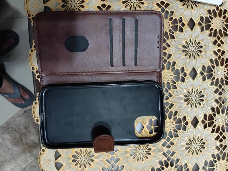 Iphone 11 Book Case 3