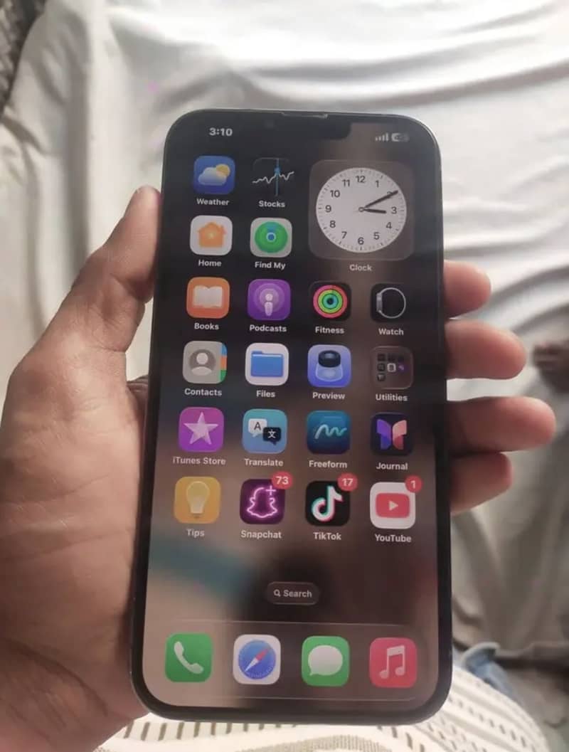 iPhone 13 Pro Max 4
