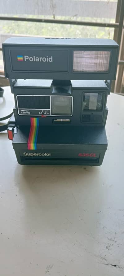 Polaroid Super colour 635 CL Camera