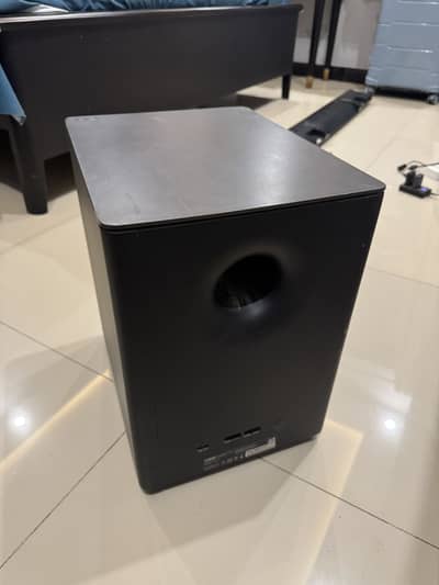 VIZIO Elevate 5.1. 4 Home Theatre Sound Bar With Dolby Atmos and DTS:X