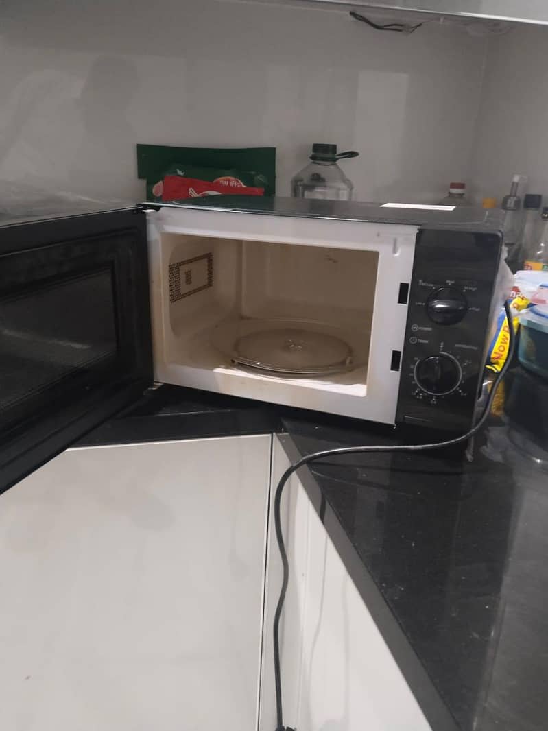 HAIER MICROWAVE 4