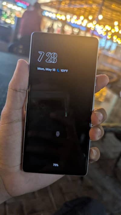 8 GB 128 GB whatsup 03239734156