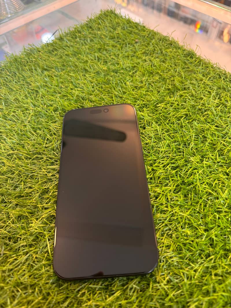 IPHONE 16RO MAX 5