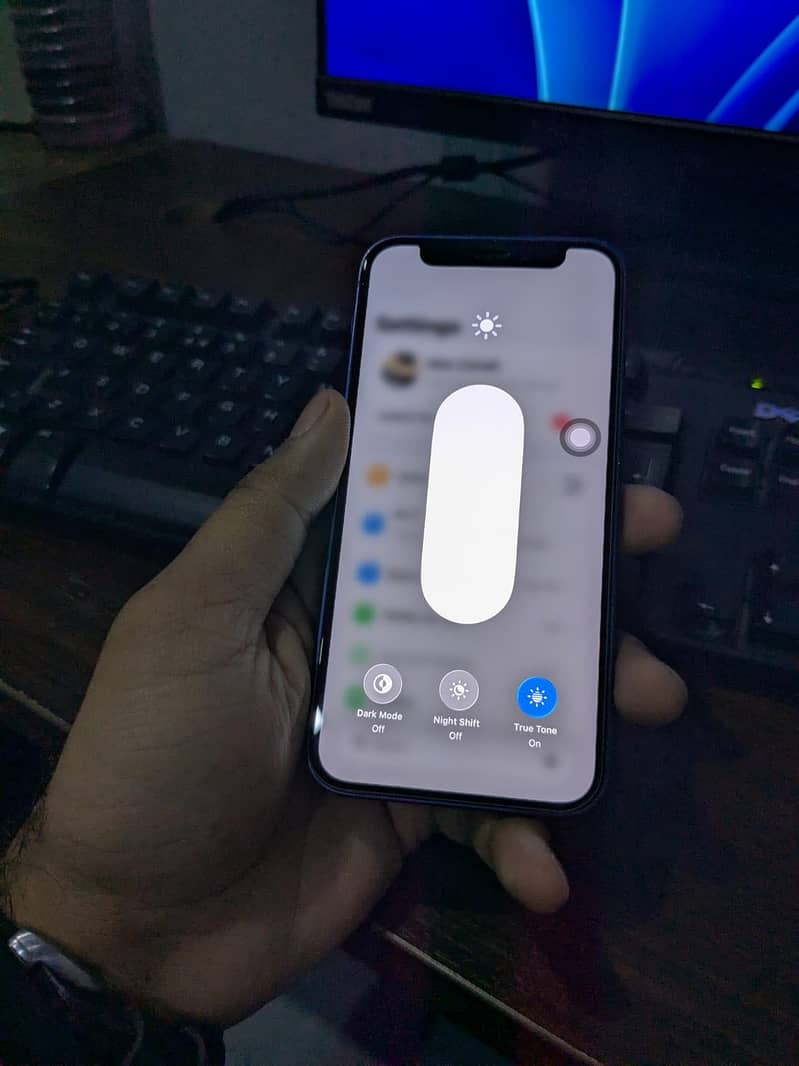 iPhone 12 mini 9