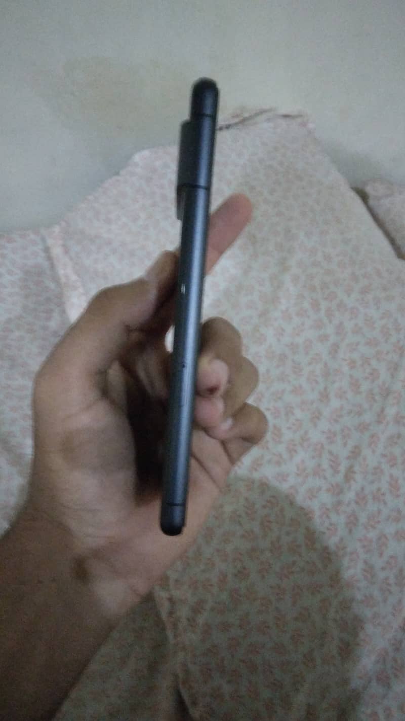 Google Pixel 7 4