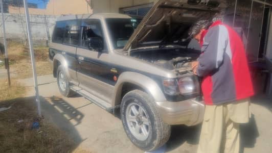 Urgent Sale – 4WD Automatic Mitsubishi Pajero 