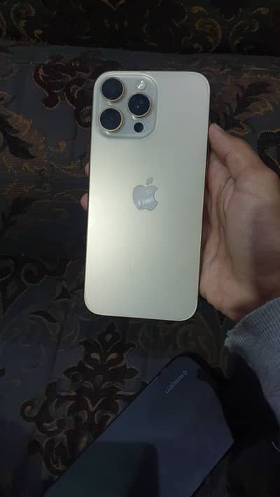 I phone 16 pro max 