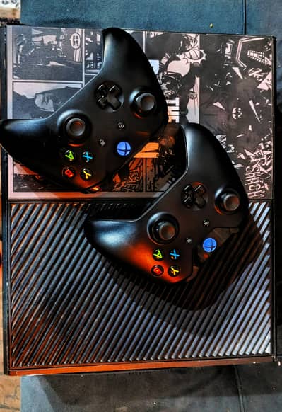 Xbox one with 2 original controller's and best condition