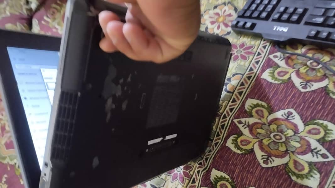 Dell Latitude E6420 4