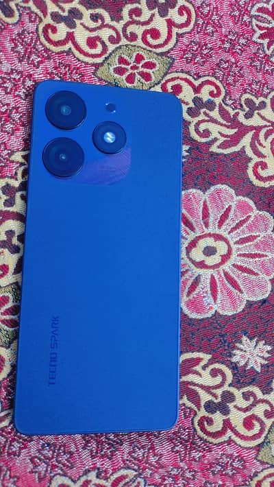 TECNO Spark 10 Pro 8GB/128GB - Excellent Condition