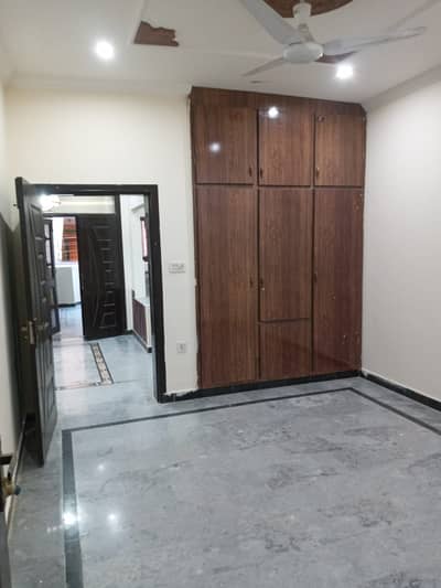 5 first floor availabile for rent