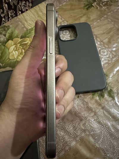 15 pro max non pta natural titanium