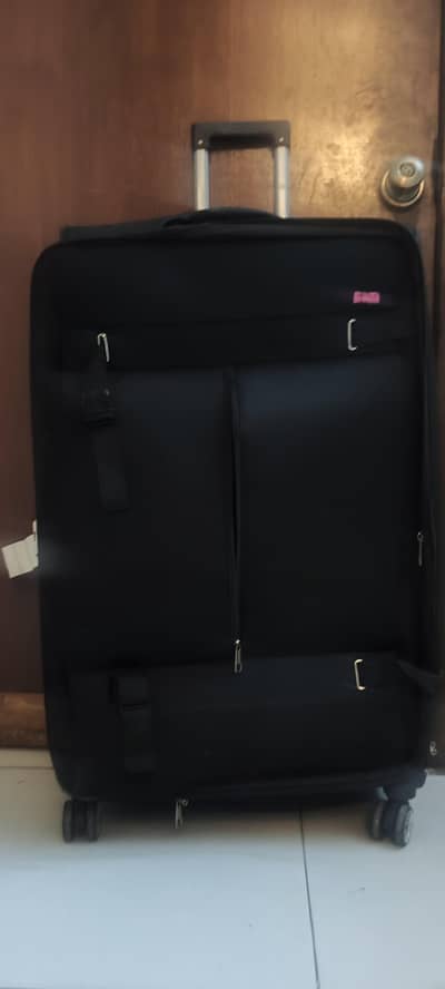 Large Size Luggage Bag  Condition 10/9 Condition good