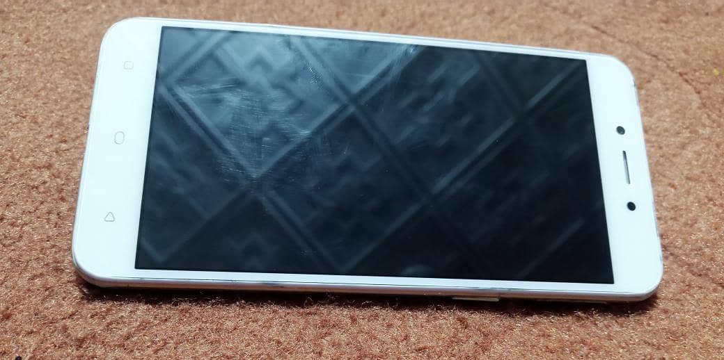 oppo A71. 5