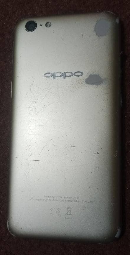 oppo A71. 8